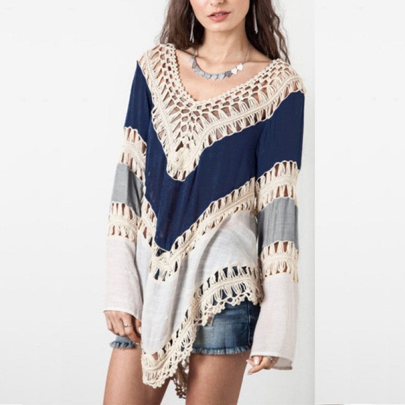 Tops - 🌼Host Pick🌼 NWT Boho V-Neck Crochet Top